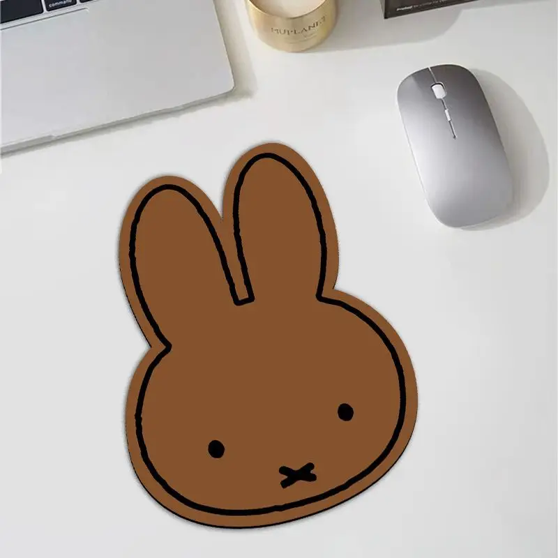 Alas Mouse Bentuk Kelinci Miff - Gaming Keyboard And Mouse Pad ulasan dan harga