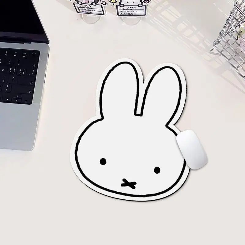 Alas Mouse Bentuk Kelinci Miff - Gaming Keyboard And Mouse Pad ulasan dan harga